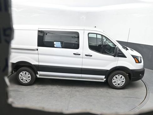 Used 2025 Ford Transit 250 Low Roof w/ Exterior Upgrade Package RWD image 32
