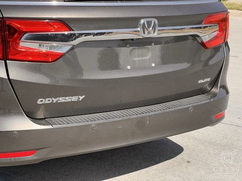 Used 2020 Honda Odyssey Elite image 6