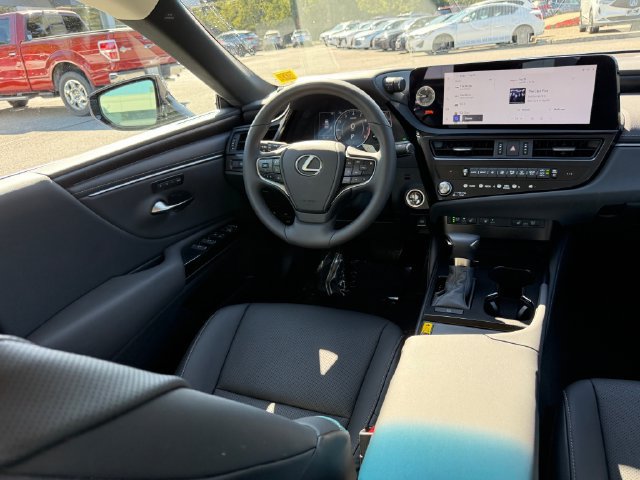 Used 2024 Lexus ES 350 w/ Premium Package FWD image 13