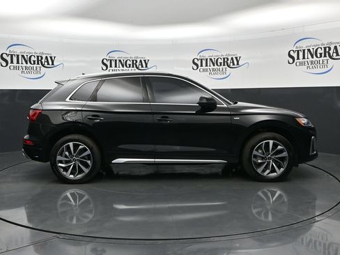 Used 2024 Audi Q5 2.0T Premium Plus w/ Premium Plus Package AWD/4WD image 8