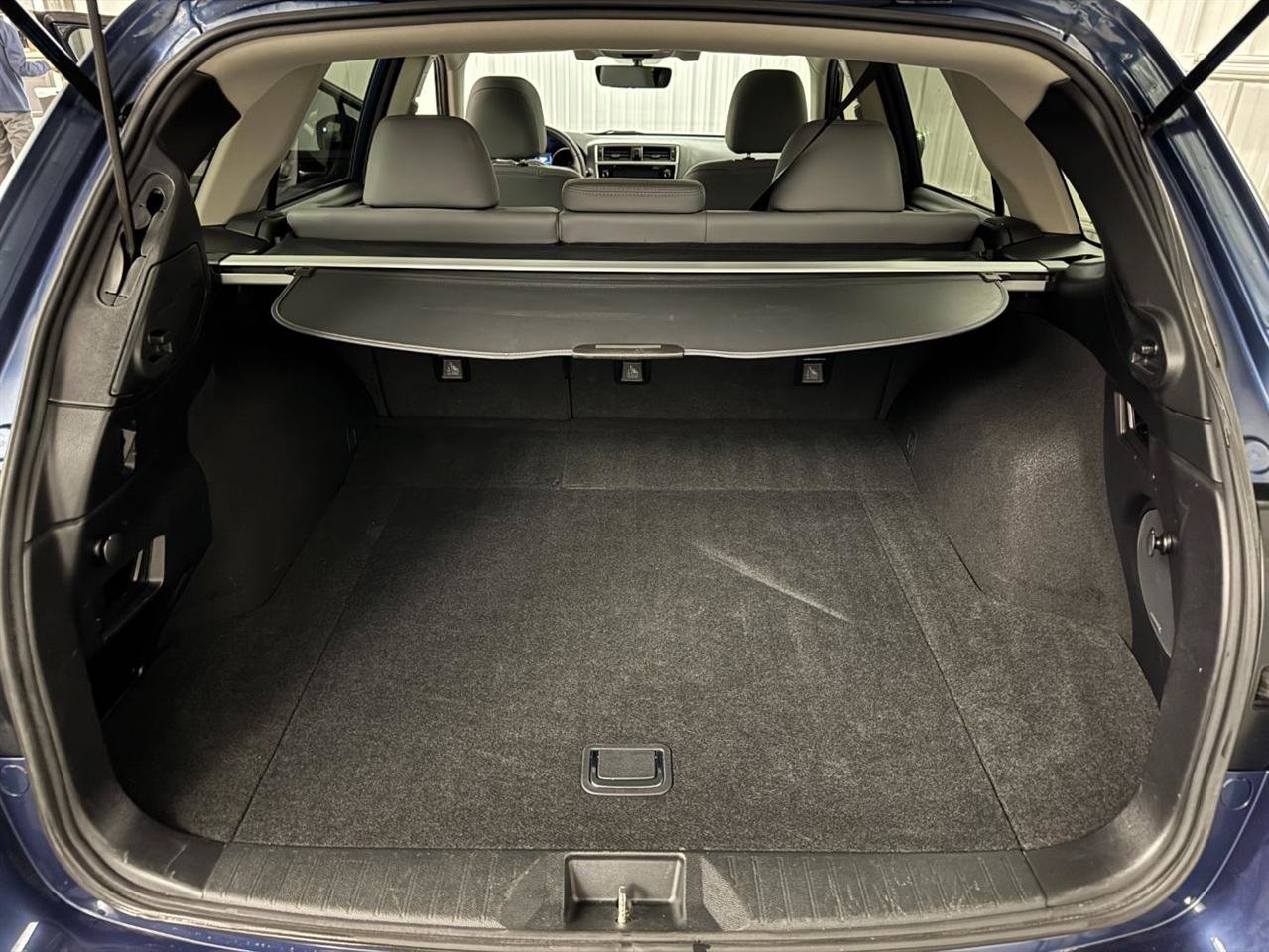 Used 2019 Subaru Outback 2.5i Limited AWD/4WD image 10