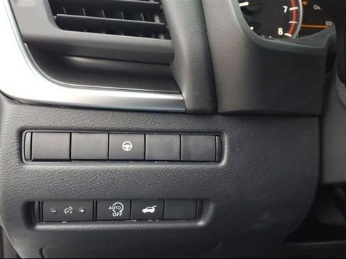 New 2026 Nissan Rogue SV image 18