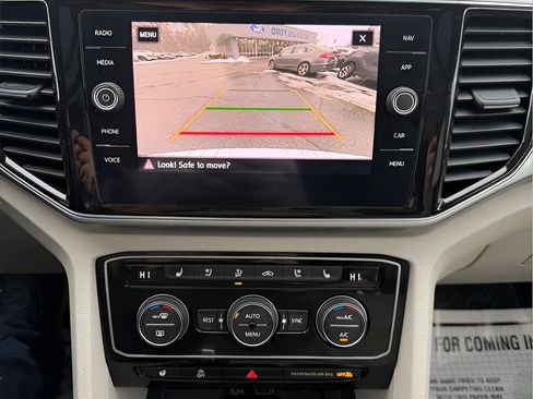 Used 2019 Volkswagen Atlas SEL Premium image 28