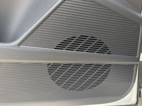 Certified 2023 Volkswagen Taos S FWD image 17