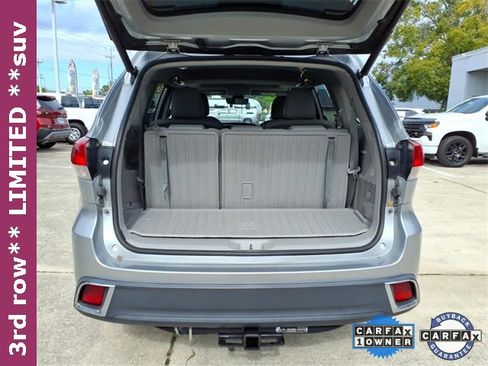 Used 2019 Toyota Highlander Limited image 32