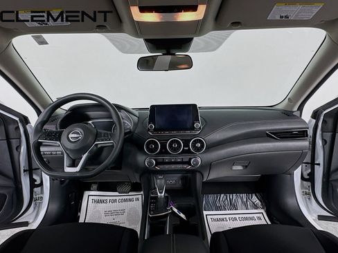 Used 2025 Nissan Sentra SV FWD image 12