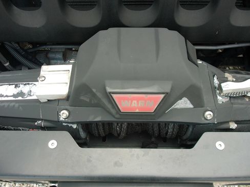 Used 2015 Jeep Wrangler Unlimited Rubicon w/ Connectivity Group AWD/4WD image 44