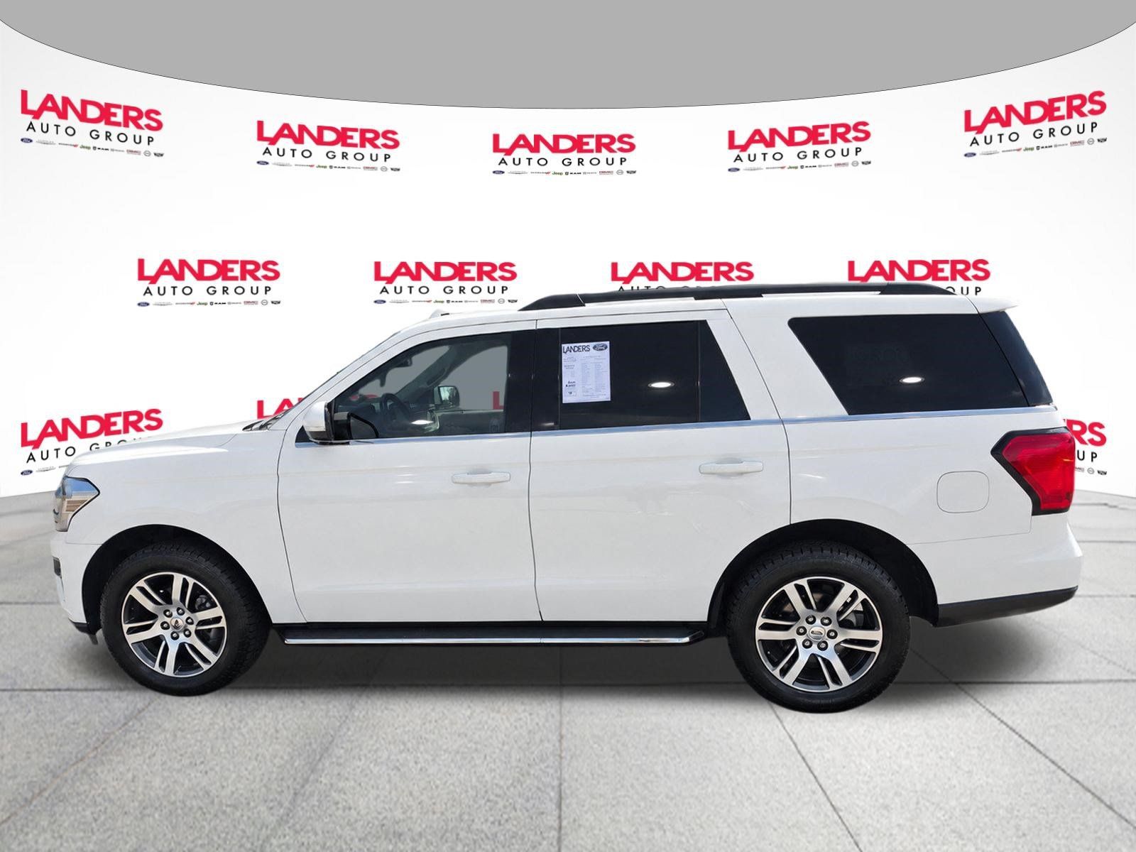 Certified 2022 Ford Expedition XLT RWD image 8