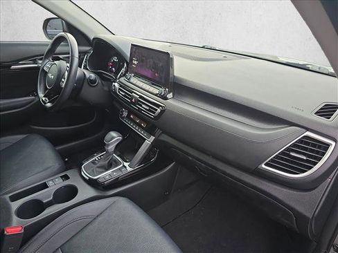 Used 2023 Kia Seltos SX image 23