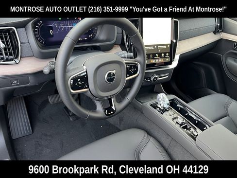 New 2026 Volvo XC90 B6 Plus w/ Protection Package Premier image 12