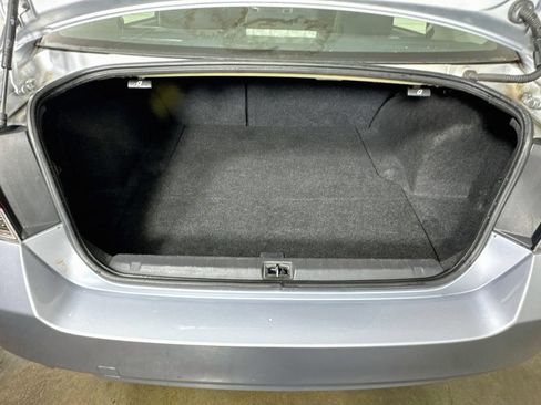 Used 2013 Subaru Legacy 2.5i Premium w/ All-Weather Pkg AWD/4WD image 28