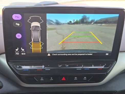 Used 2023 Volkswagen ID.4 Pro image 19