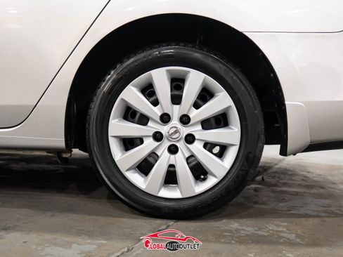 Used 2014 Nissan Sentra SV w/ SV Driver Package image 12