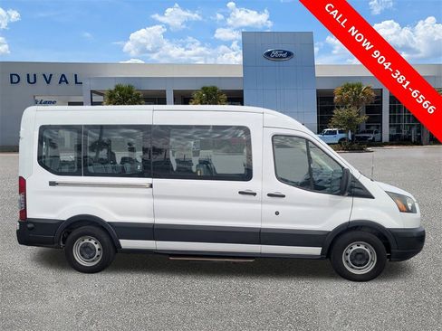 Used 2017 Ford Transit 350 XL image 3