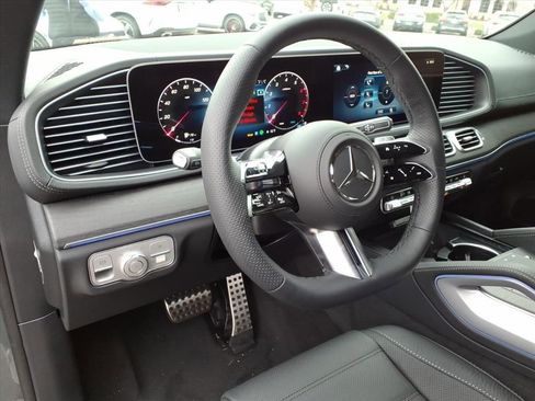 New 2026 Mercedes-Benz GLS 450 4MATIC image 15