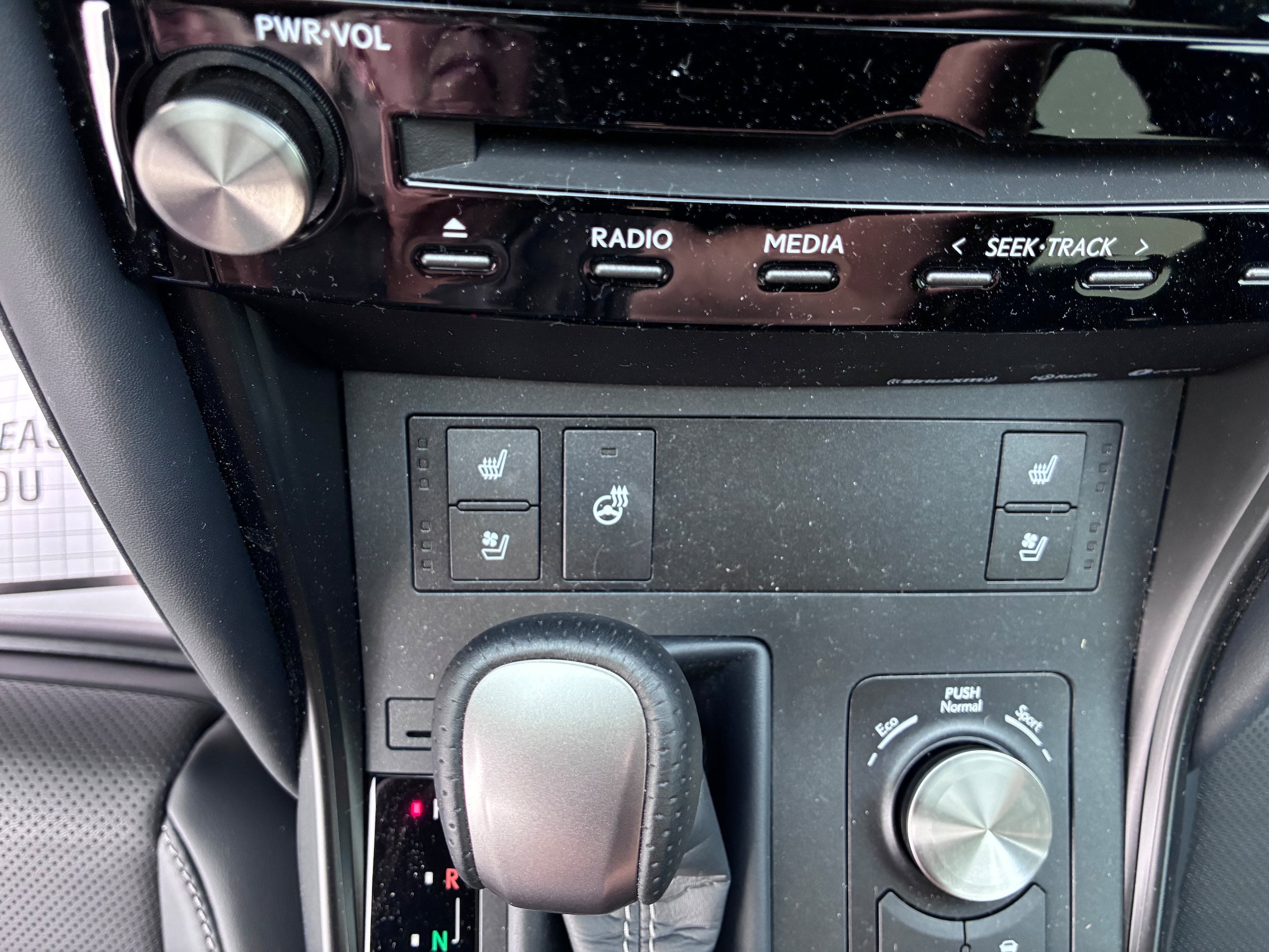 Used 2025 Lexus IS 350 F Sport w/ Accessory Package RWD image 12