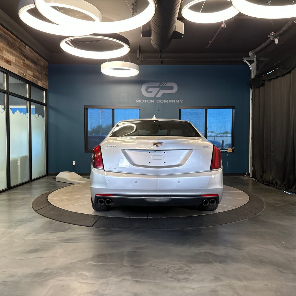 Used 2017 Cadillac CT6 3.6 AWD image 4