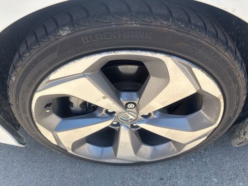 Used 2018 Honda Accord Touring image 11
