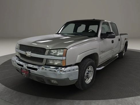 Used 2003 Chevrolet Silverado 1500 LT RWD image 1