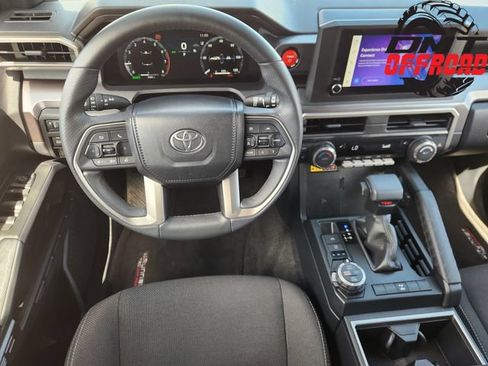 Certified 2025 Toyota 4Runner TRD Off-Road AWD/4WD image 28