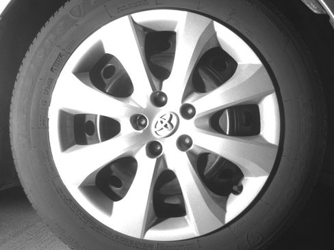 Used 2025 Toyota Corolla LE FWD image 13