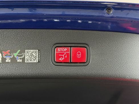 New 2026 Mercedes-Benz GLC 300 4MATIC image 13