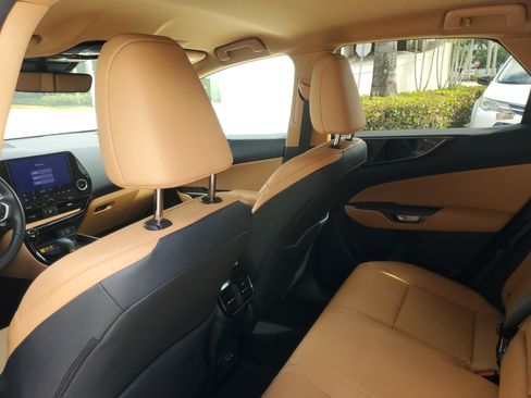 Used 2025 Lexus NX 250 FWD w/ Towing Package (2000 Lbs) image 14