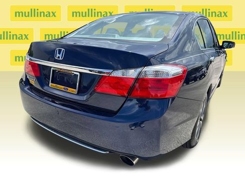 Used 2015 Honda Accord LX image 4