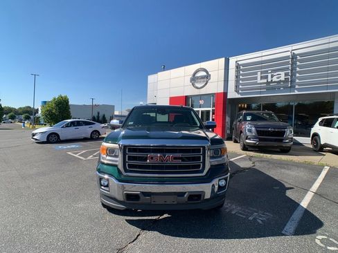 Used 2015 GMC Sierra 1500 SLT w/ SLT Crew Cab Value Package AWD/4WD image 9