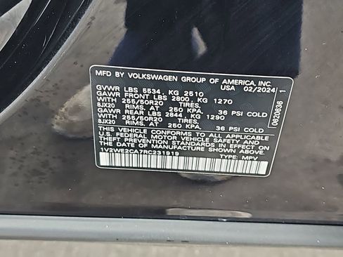 Used 2024 Volkswagen Atlas Cross Sport SE image 38