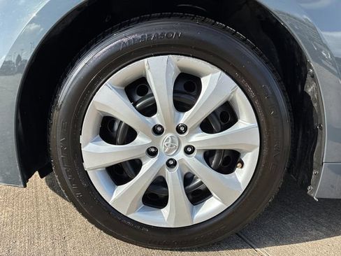 Certified 2025 Toyota Corolla LE FWD image 28