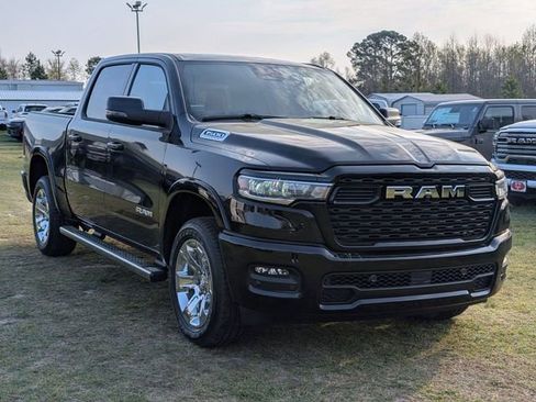 New 2026 RAM 1500 4x4 Crew Cab image 2