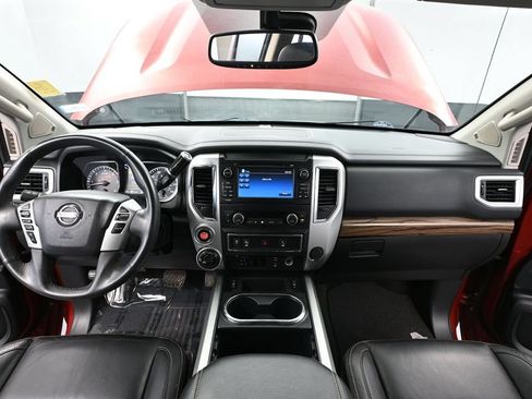 Used 2018 Nissan Titan SL w/ Texas Titan Edition AWD/4WD image 24