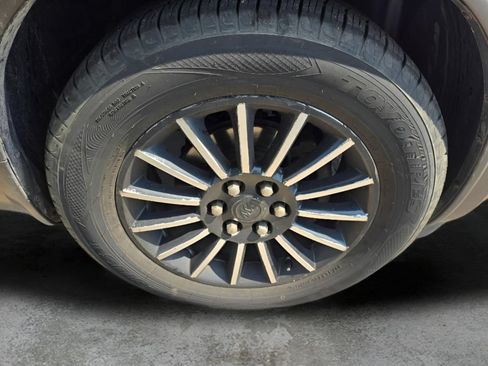Used 2010 Buick Enclave CXL AWD/4WD image 20