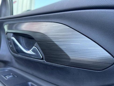 Used 2023 GMC Terrain SLE w/ Driver Convenience Package image 43