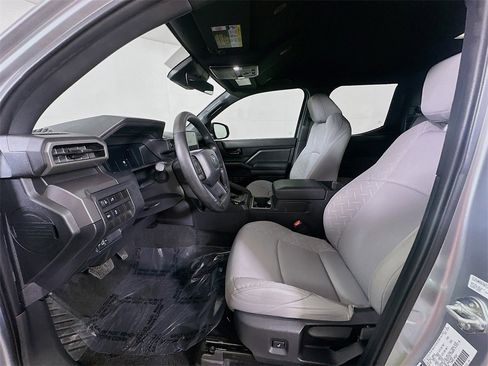 Used 2024 Toyota Tacoma SR5 image 15