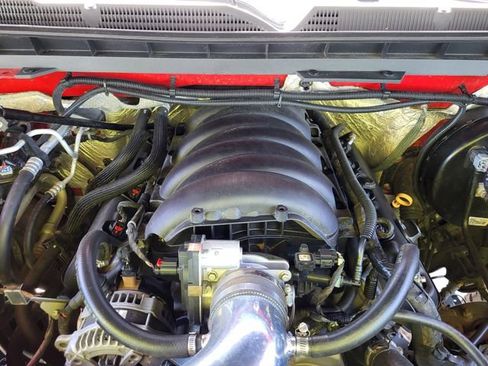 Used 2018 Chevrolet Silverado 1500 LT AWD/4WD image 22
