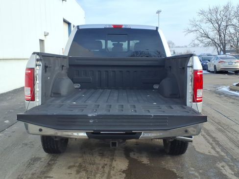 Used 2017 Ford F150 XLT w/ Equipment Group 302A Luxury image 7