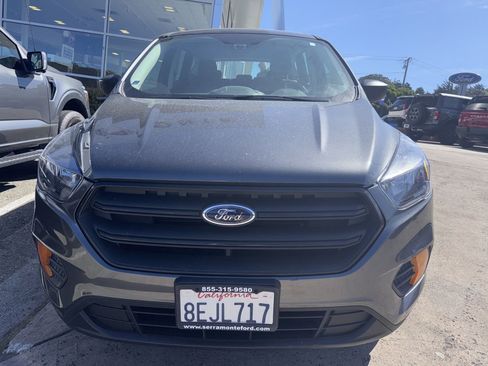 Used 2018 Ford Escape S image 2