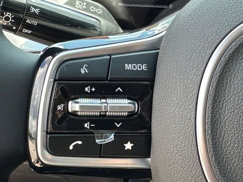 Certified 2025 Kia Sorento S w/ Panoramic Sunroof Package FWD image 25