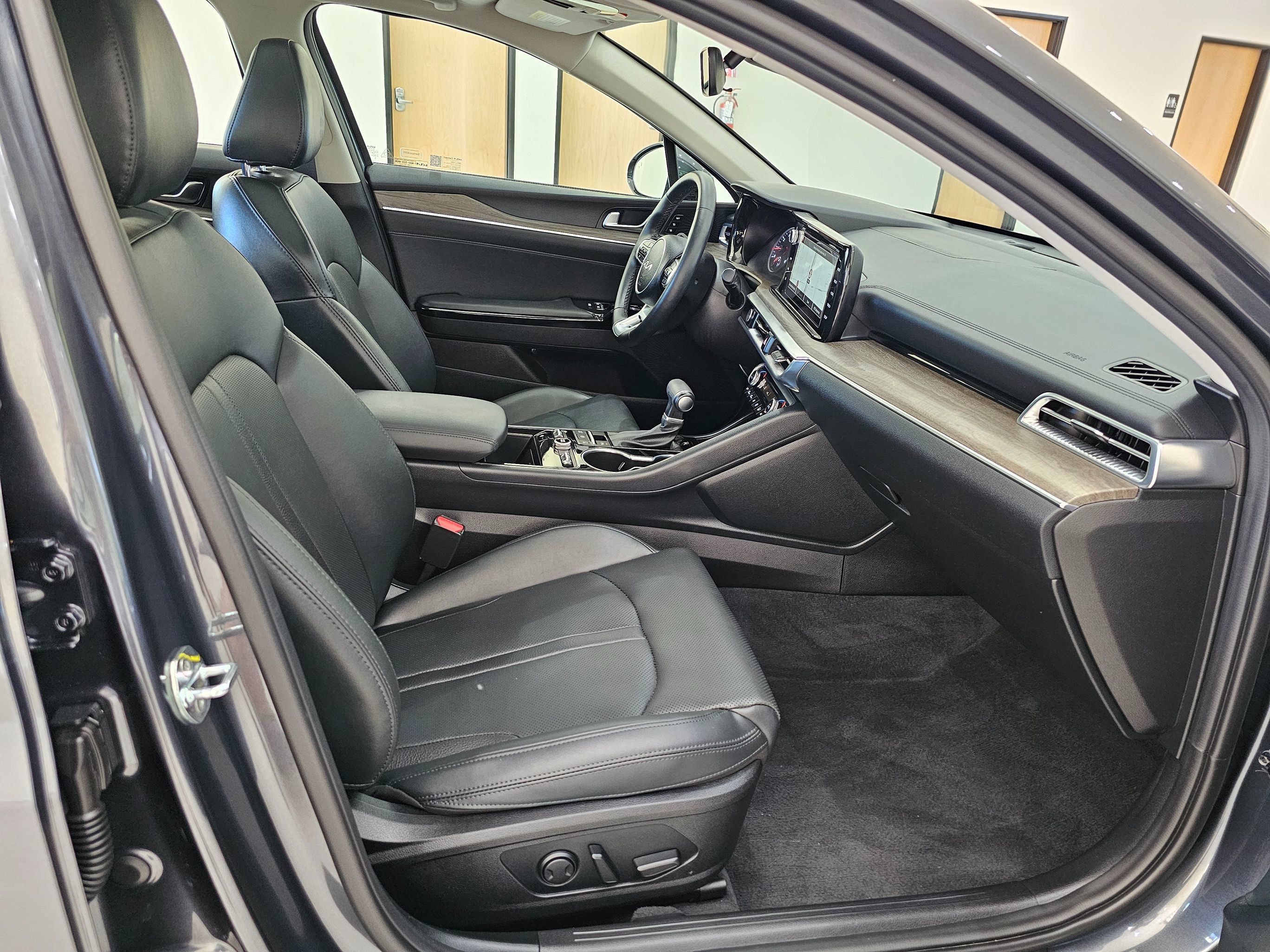 Used 2022 Kia K5 EX w/ EX Premium Package FWD image 33
