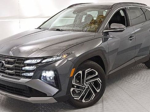 Used 2025 Hyundai Tucson Limited FWD image 6