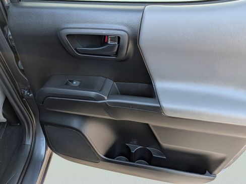 Used 2019 Toyota Tacoma SR image 26