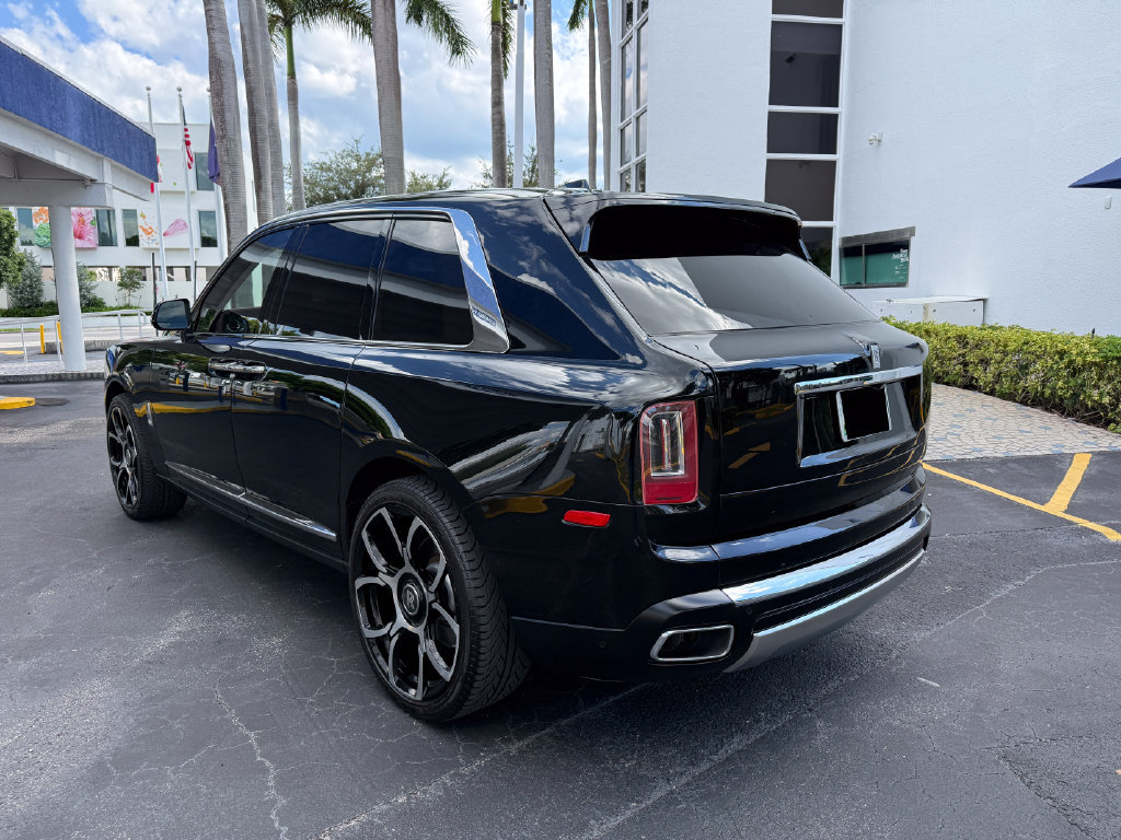 Used 2019 Rolls-Royce Cullinan AWD/4WD image 4