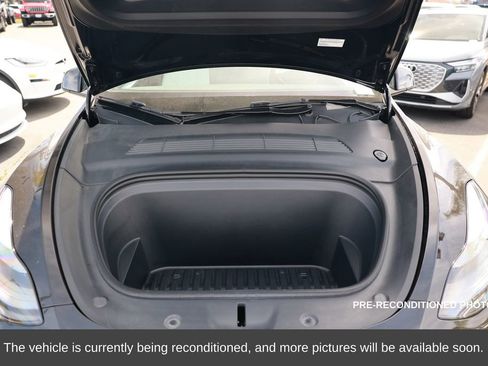 Used 2024 Tesla Model Y Performance image 40