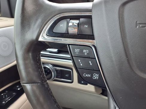 Used 2021 Lincoln Navigator L Reserve w/ Luxury Package AWD/4WD image 14