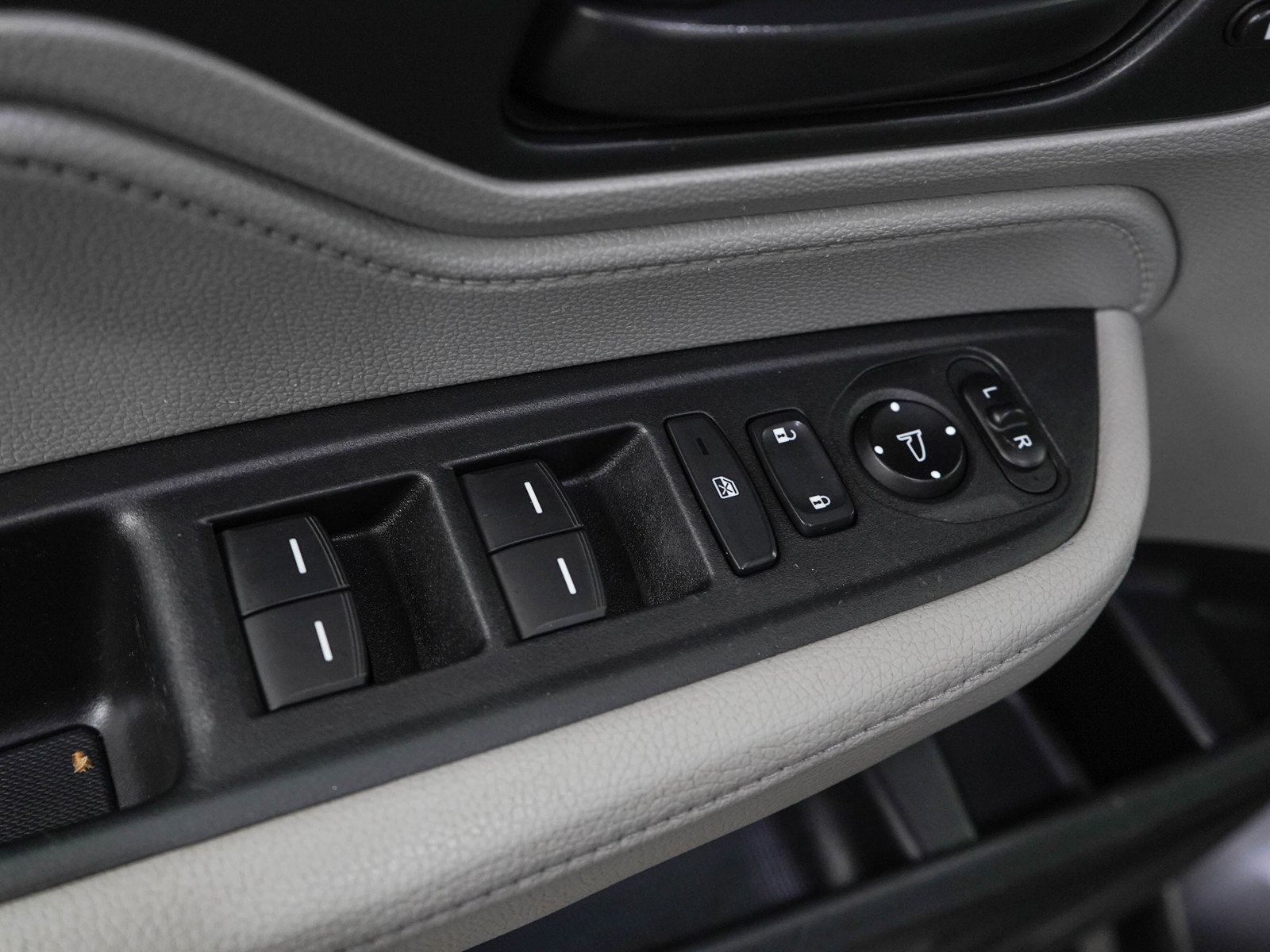 Used 2018 Honda Odyssey EX-L image 21