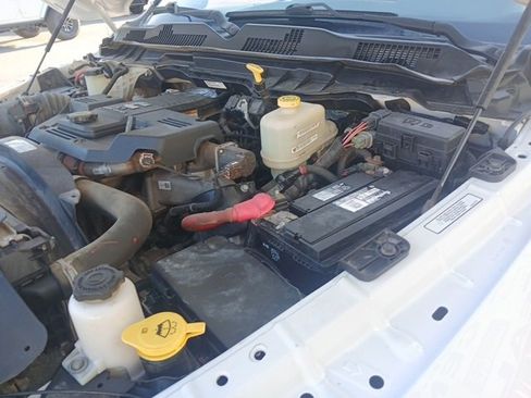 Used 2016 RAM 5500 Tradesman w/ Power Accessory Group image 19