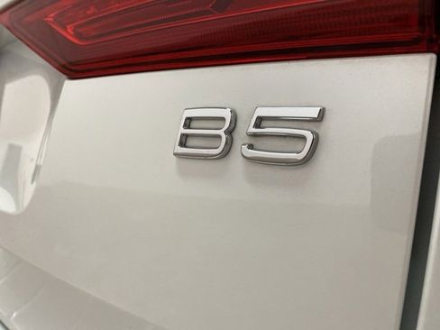 Used 2023 Volvo XC60 B5 Plus w/ Protection Package Premier image 96