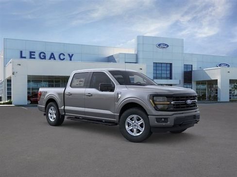 New 2026 Ford F150 XLT w/ Equipment Group 302A MID AWD/4WD image 7